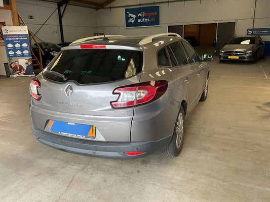 Renault Megane 1.5 dCi Dynamique 2013 – снимка 2