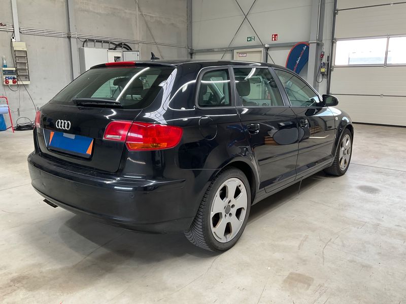 Audi A3 Sportback 2.0 TDI Ambition 2008 – снимка 2
