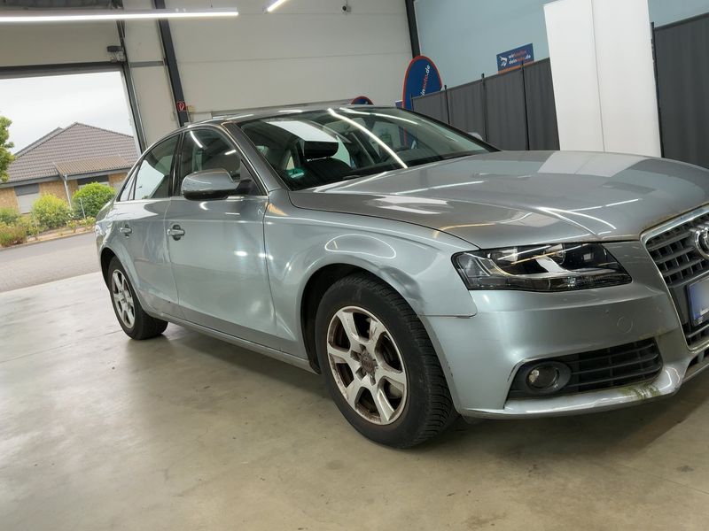 Audi A4 1.8 TFSI Attraction 2011 – снимка на щета