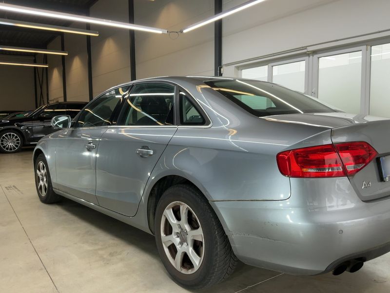 Audi A4 1.8 TFSI Attraction 2011 – снимка на щета