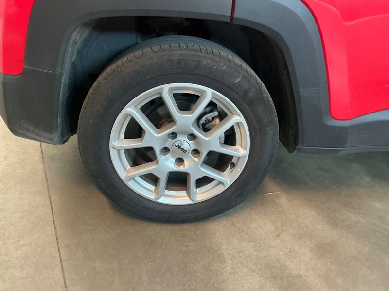 Jeep Renegade 1.5 GSE T4 e-Hybrid Longitude FWD 2023 – снимка 9