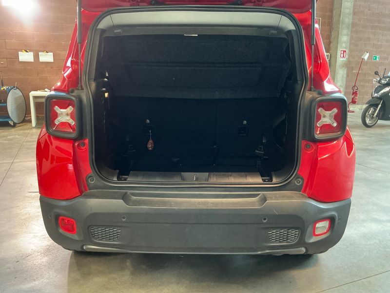 Jeep Renegade 1.5 GSE T4 e-Hybrid Longitude FWD 2023 – снимка 15