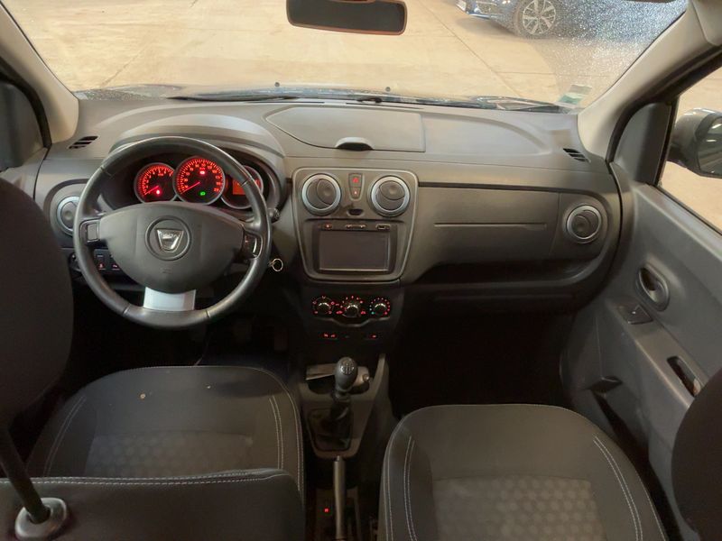 Dacia Lodgy 1.5 dCi Diesel Stepway 2016 – снимка 17