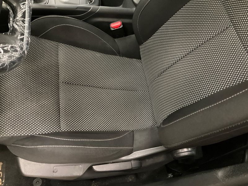 DS Automobiles DS4 1.6 Blue-HDi 2018 – снимка 23