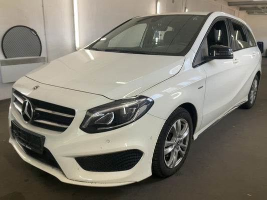 Mercedes-Benz B-Klasse B 200 CDI AMG Line 2017 – снимка 1