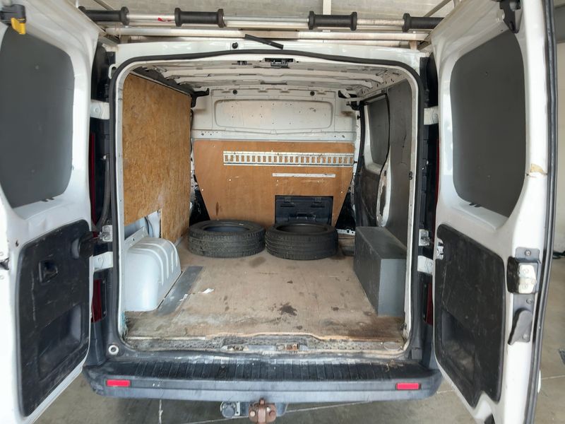Renault Trafic 1.6 dCi Grand Confort L1H1 1000 2017 – снимка 15