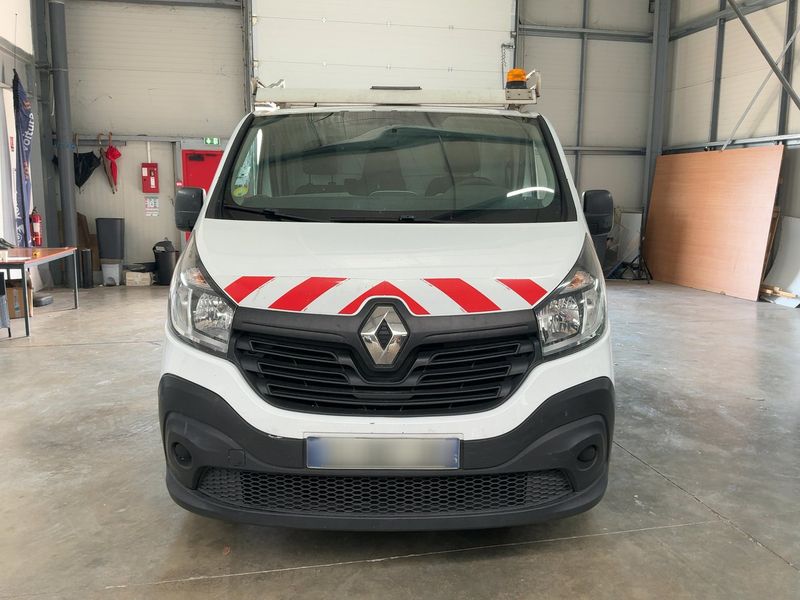 Renault Trafic 1.6 dCi Grand Confort L1H1 1000 2017 – снимка 14