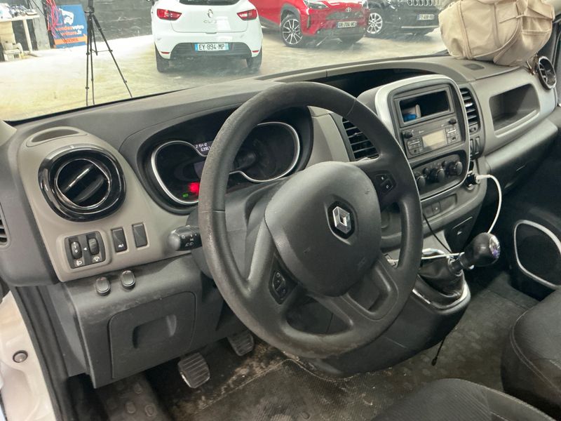 Renault Trafic 1.6 dCi Grand Confort L1H1 1000 2017 – снимка 26