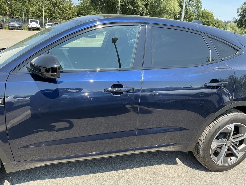 Jaguar E-Pace P300e Plug-in Hybrid R-Dynamic SE AWD 2024 – снимка 4