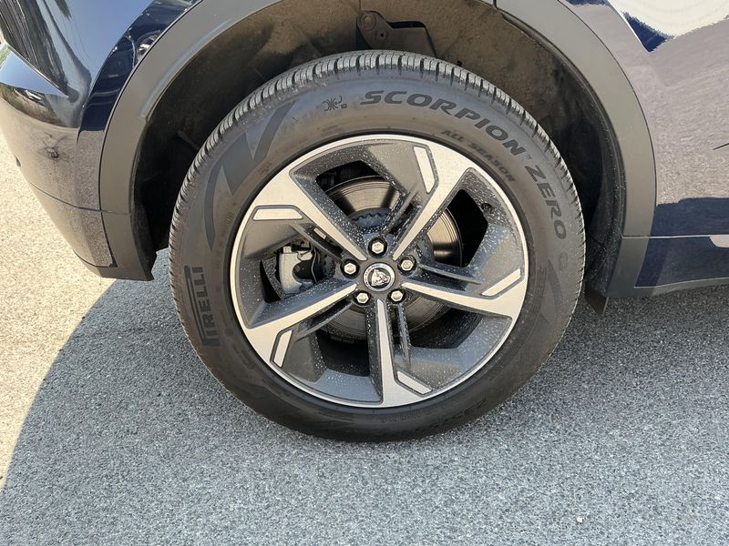 Jaguar E-Pace P300e Plug-in Hybrid R-Dynamic SE AWD 2024 – снимка 9
