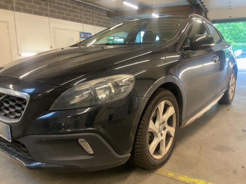 Volvo V40 Cross Country 2.0 D3 Summum 2015 – снимка 2