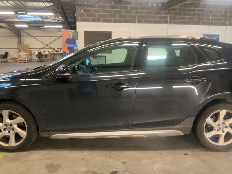 Volvo V40 Cross Country 2.0 D3 Summum 2015 – снимка 4
