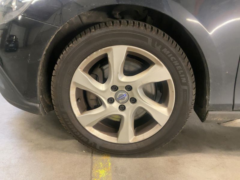 Volvo V40 Cross Country 2.0 D3 Summum 2015 – снимка 3