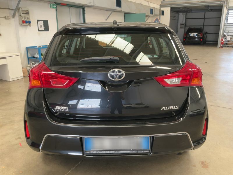 Toyota Auris 1.4 Turbodiesel Active 2013 – снимка 7