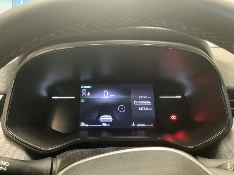 Renault Clio 1.0 TCe Evolution 2024 – снимка 18