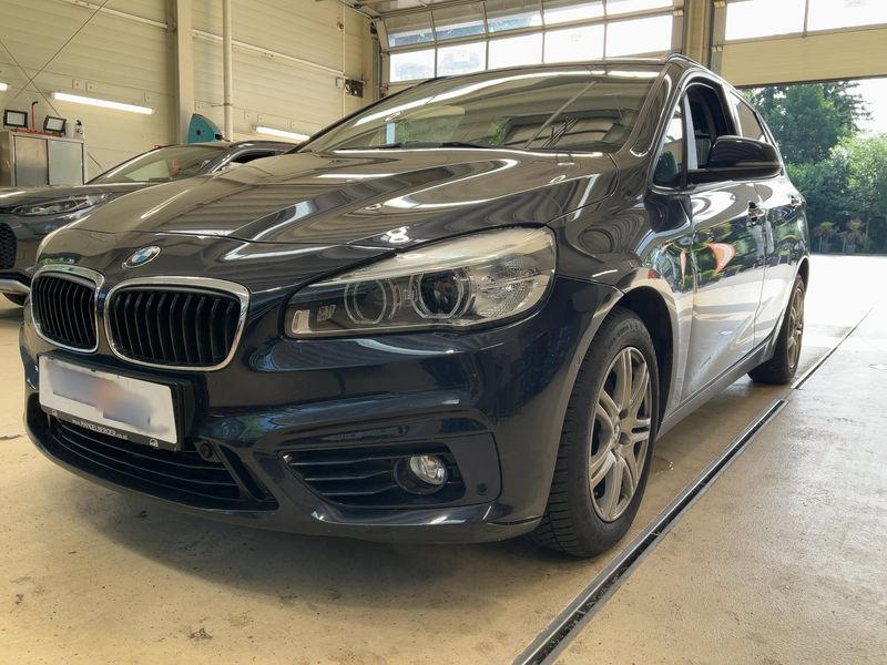 BMW 2er 216d Active Tourer Sport Line 2015 – снимка 1