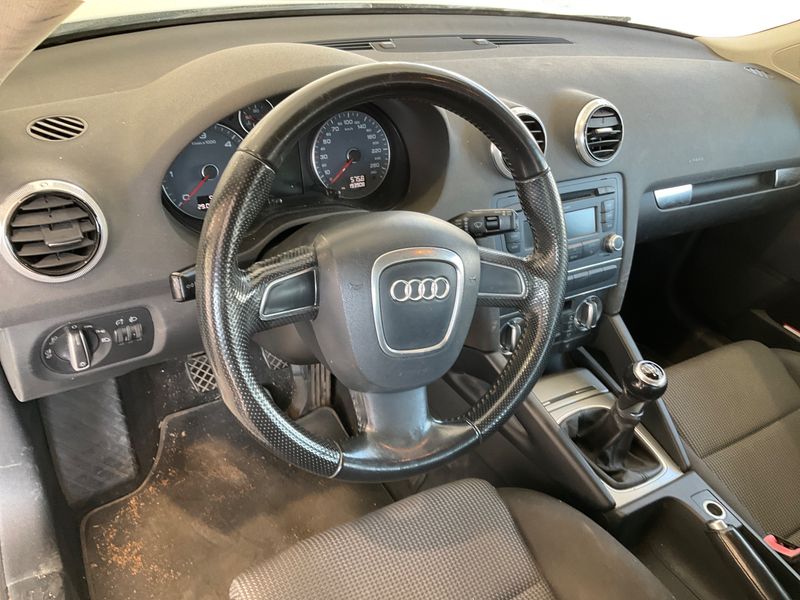Audi A3 Sportback 2.0 TDI Ambition 2011 – снимка 24