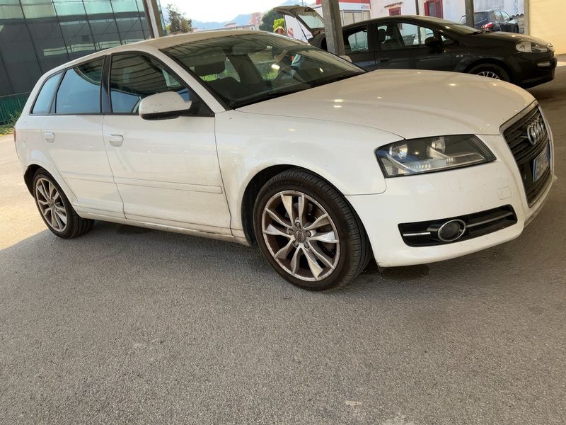 Audi A3 Sportback 2.0 TDI Ambition 2011 – снимка 12