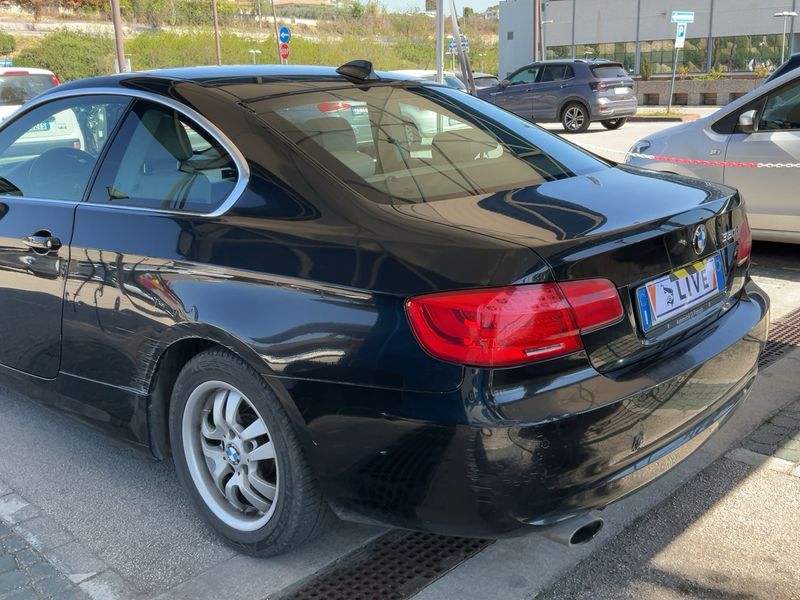 BMW 3er 320d xDrive 2011 – снимка 6