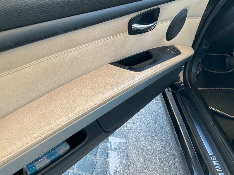 BMW 3er 320d xDrive 2011 – снимка 30