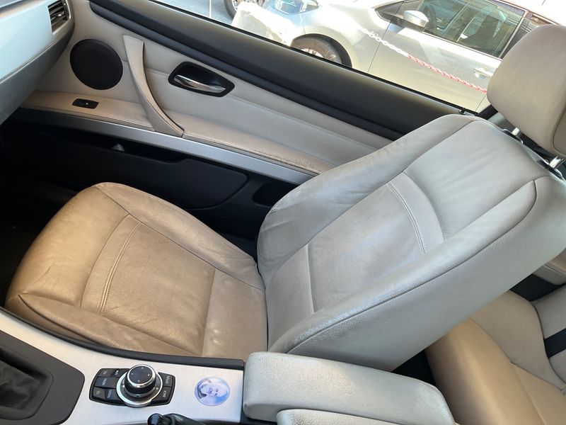 BMW 3er 320d xDrive 2011 – снимка 32