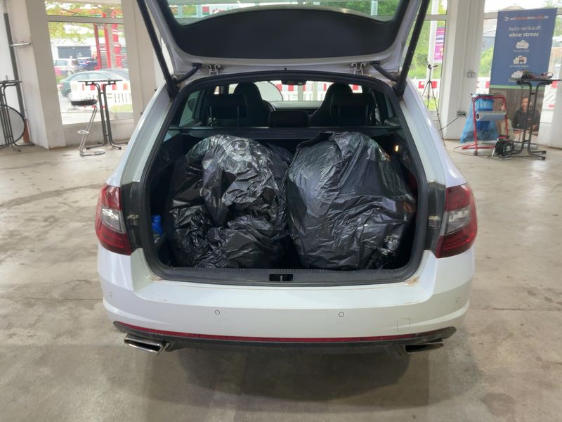 Skoda Octavia 2.0 TSI RS 2018 – снимка 16