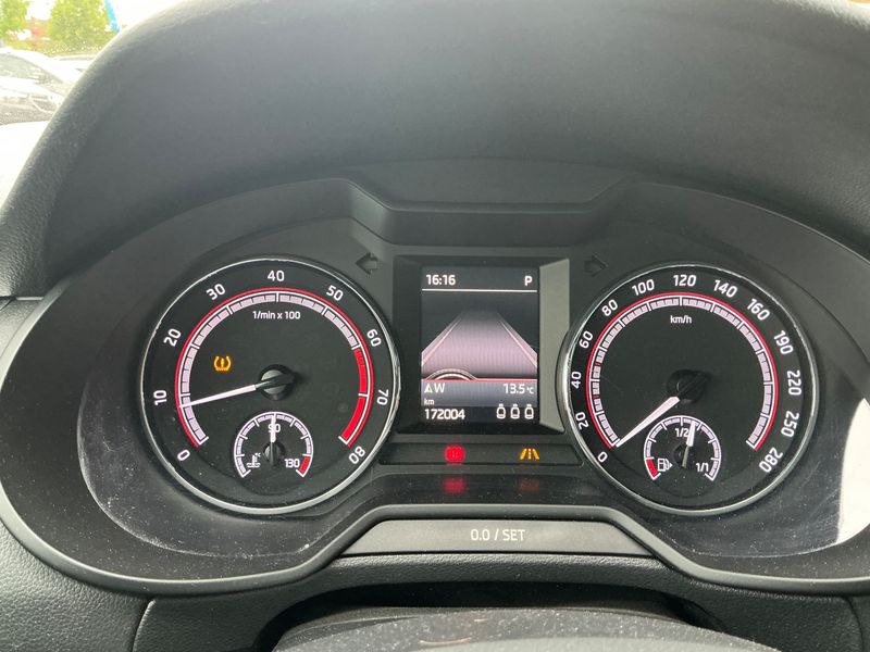 Skoda Octavia 2.0 TSI RS 2018 – снимка 19