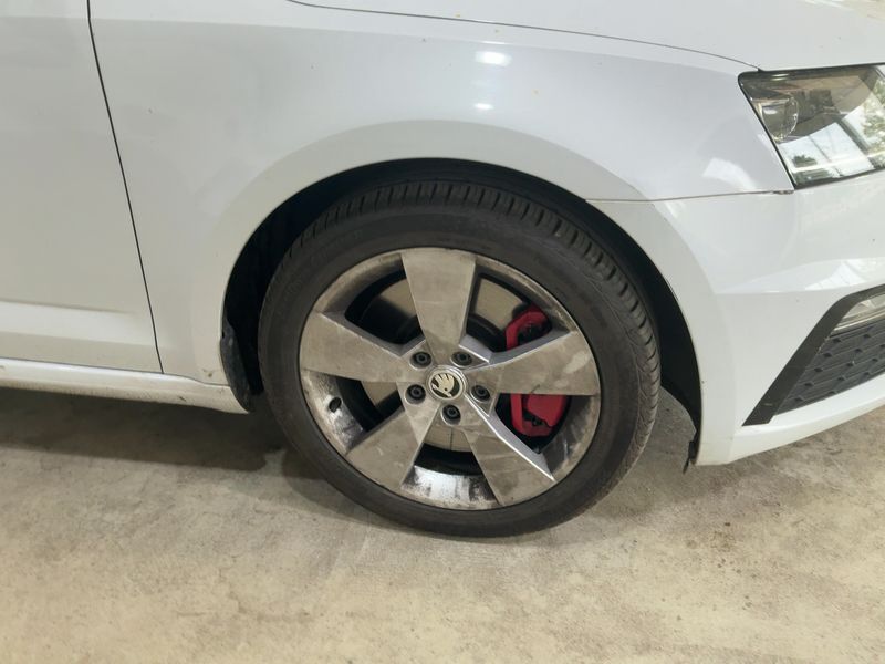 Skoda Octavia 2.0 TSI RS 2018 – снимка 11