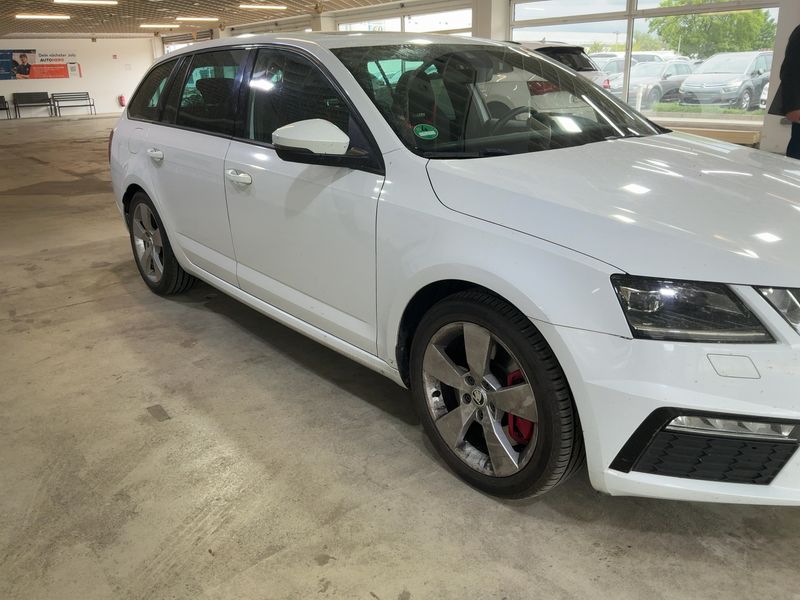 Skoda Octavia 2.0 TSI RS 2018 – снимка 12