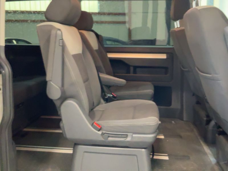 Volkswagen T5 Multivan 2.0 TDI Startline 2015 – снимка 19
