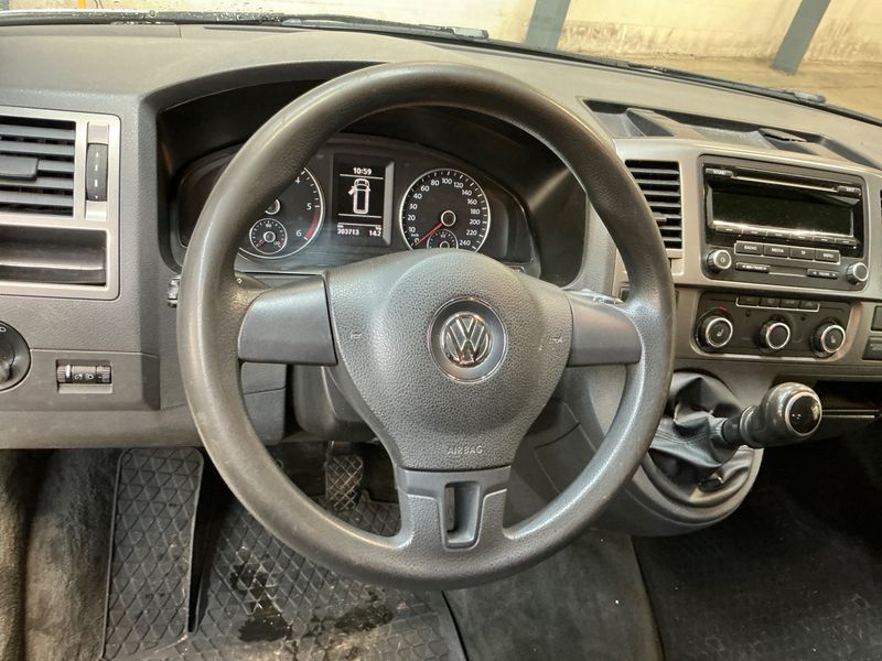 Volkswagen T5 Multivan 2.0 TDI Startline 2015 – снимка 33