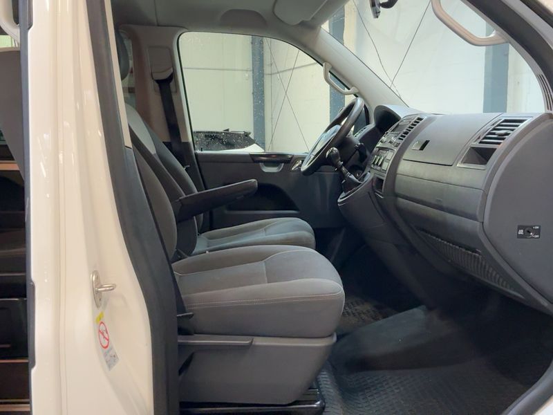 Volkswagen T5 Multivan 2.0 TDI Startline 2015 – снимка 16