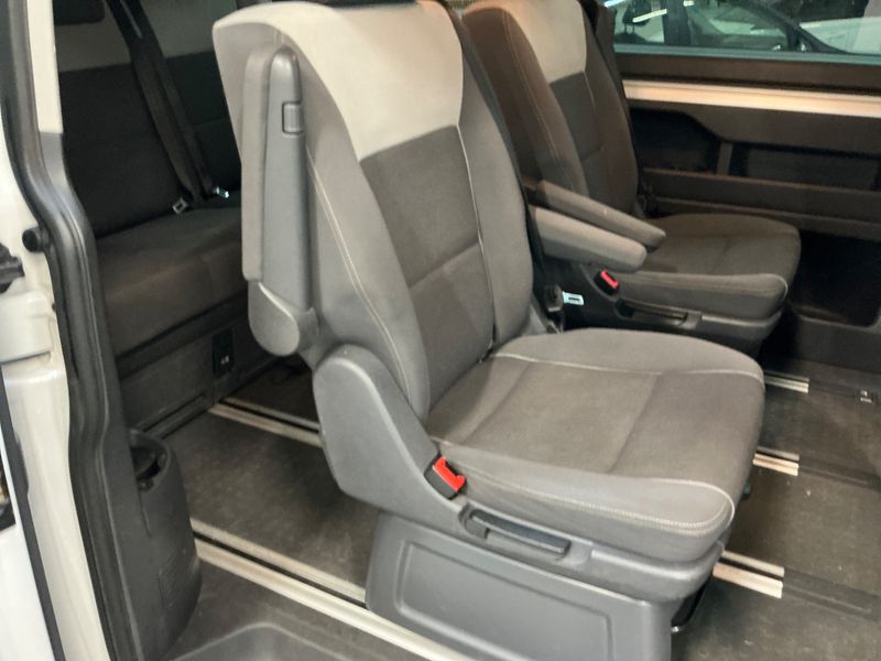Volkswagen T5 Multivan 2.0 TDI Startline 2015 – снимка 35