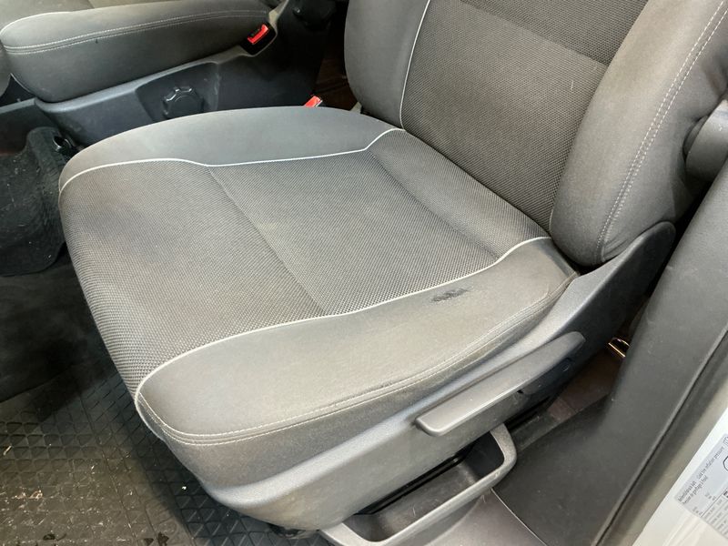 Volkswagen T5 Multivan 2.0 TDI Startline 2015 – снимка 36