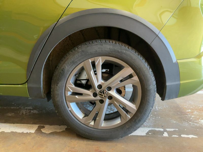 Volkswagen Taigo 1.0 TSI R-Line 2023 – снимка 5