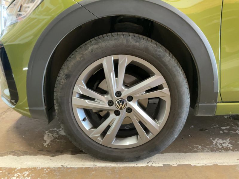 Volkswagen Taigo 1.0 TSI R-Line 2023 – снимка 3