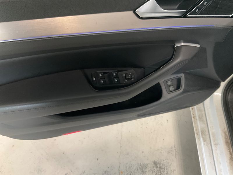 Volkswagen Passat 1.4 GTE 2017 – снимка 25