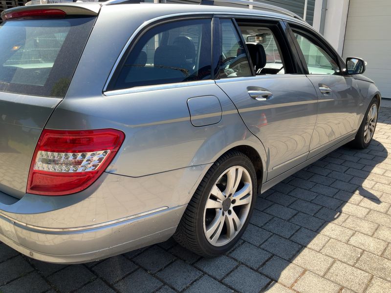 Mercedes-Benz C-Klasse C 220 CDI T Avantgarde 2008 – снимка 6