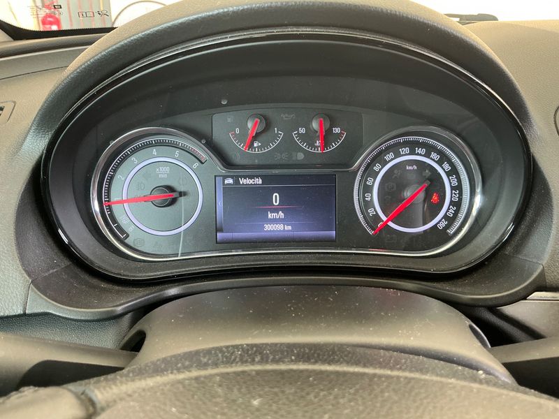 Opel Insignia Sports Tourer 2.0 CDTI Advance 2015 – снимка 4