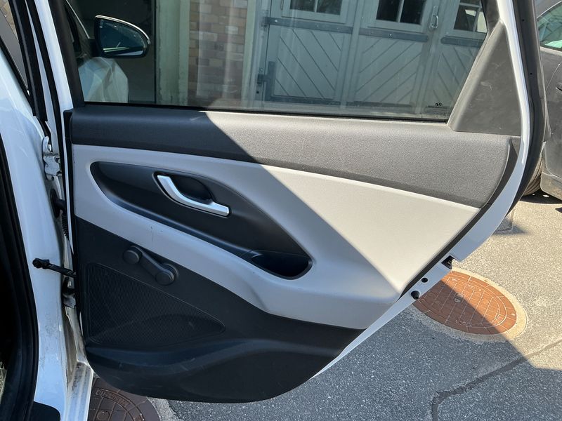 Hyundai i30 1.4 Select 2018 – снимка 23