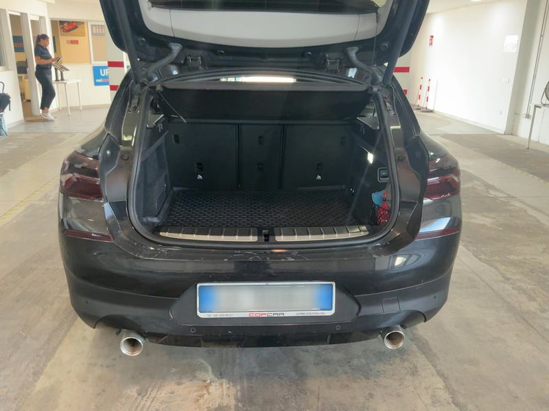 BMW X2 sDrive 18d Advantage 2018 – снимка 15
