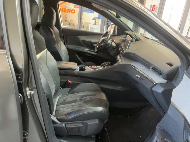 Peugeot 3008 2.0 Blue-HDi GT 2018 – снимка 16