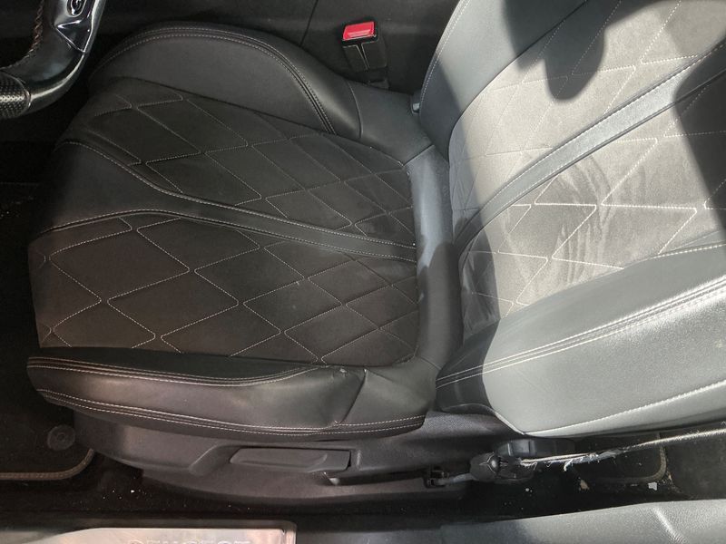 Peugeot 3008 2.0 Blue-HDi GT 2018 – снимка 22