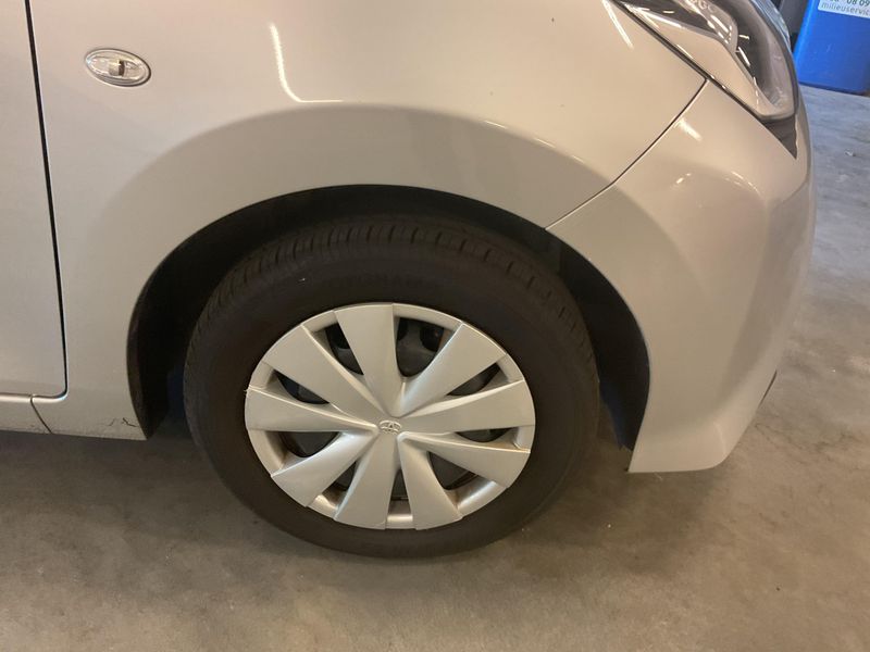 Toyota Aygo 1.0 VVT-i X-Fun 2020 – снимка 11