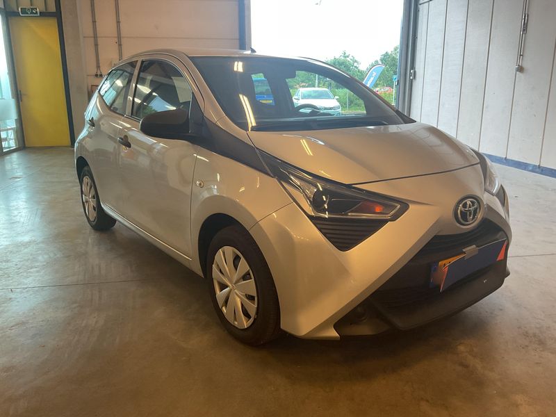 Toyota Aygo 1.0 VVT-i X-Fun 2020 – снимка 12