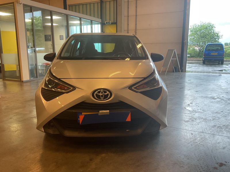 Toyota Aygo 1.0 VVT-i X-Fun 2020 – снимка 14