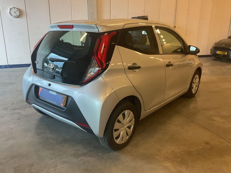 Toyota Aygo 1.0 VVT-i X-Fun 2020 – снимка 8