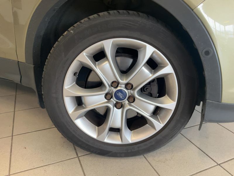 Ford Kuga 2.0 TDCi Titanium 2013 – снимка 11