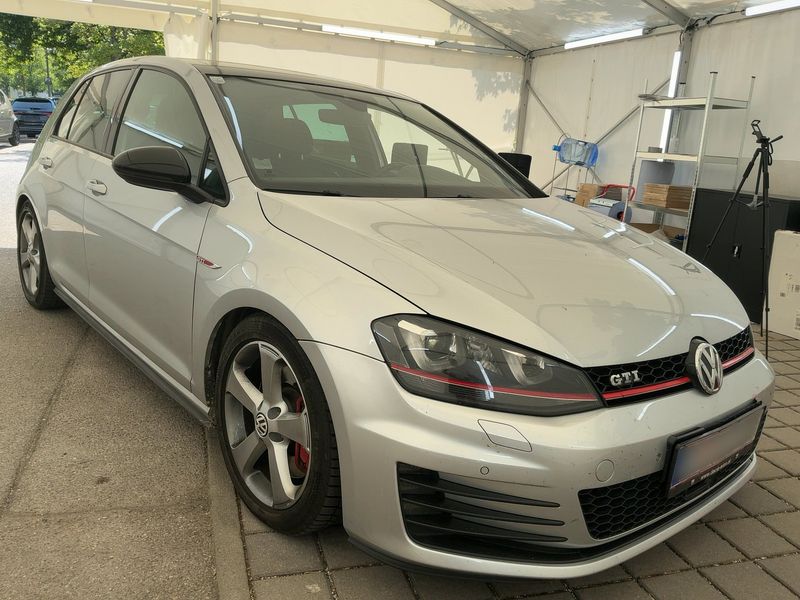 Volkswagen Golf VII 2.0 TFSI GTI "Performance" BlueMotion Tech 2016 – снимка 12