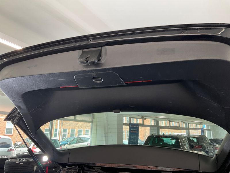 Volkswagen Golf VII 1.4 TSI Comfortline BlueMotion Tech 2017 – снимка 32